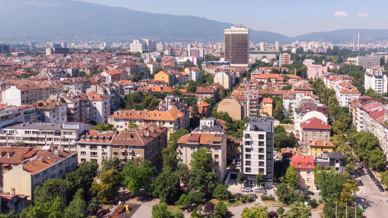 Modern And Spacious Apartments In The City Centre Szófia Kültér fotó