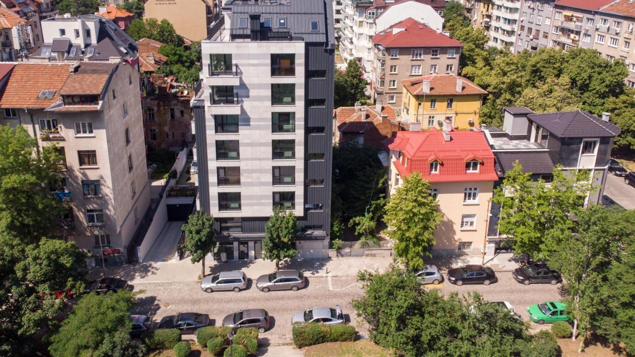 Modern And Spacious Apartments In The City Centre Szófia Kültér fotó